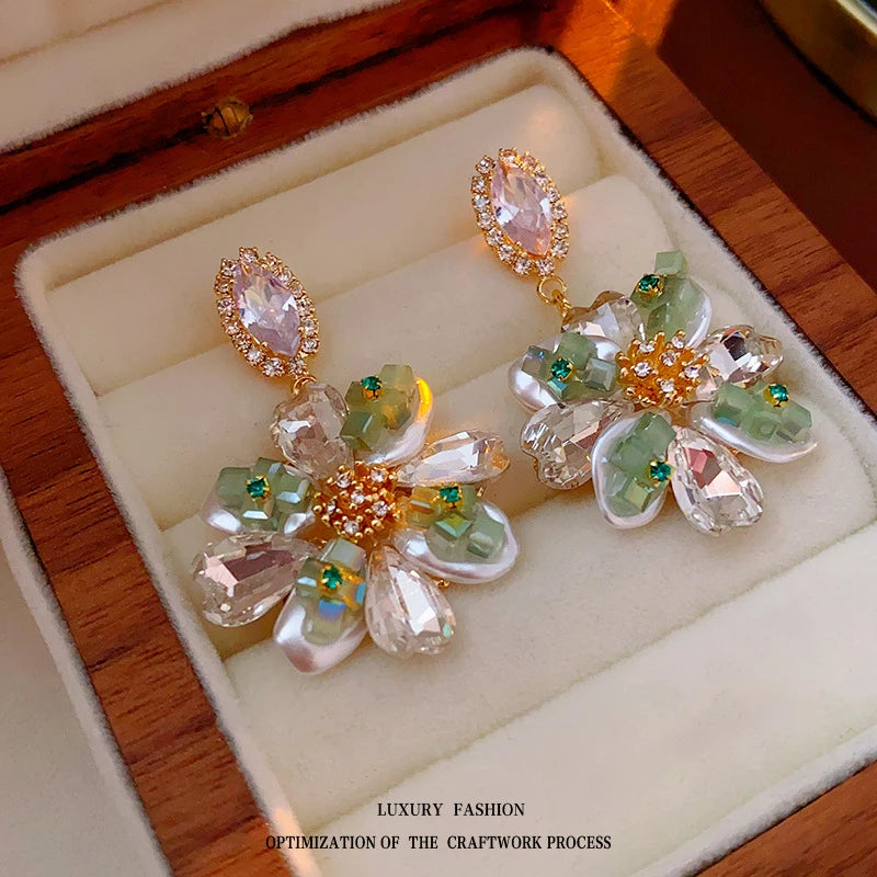 Kiss Jewelry Luxury Rhinestone Flower Earings