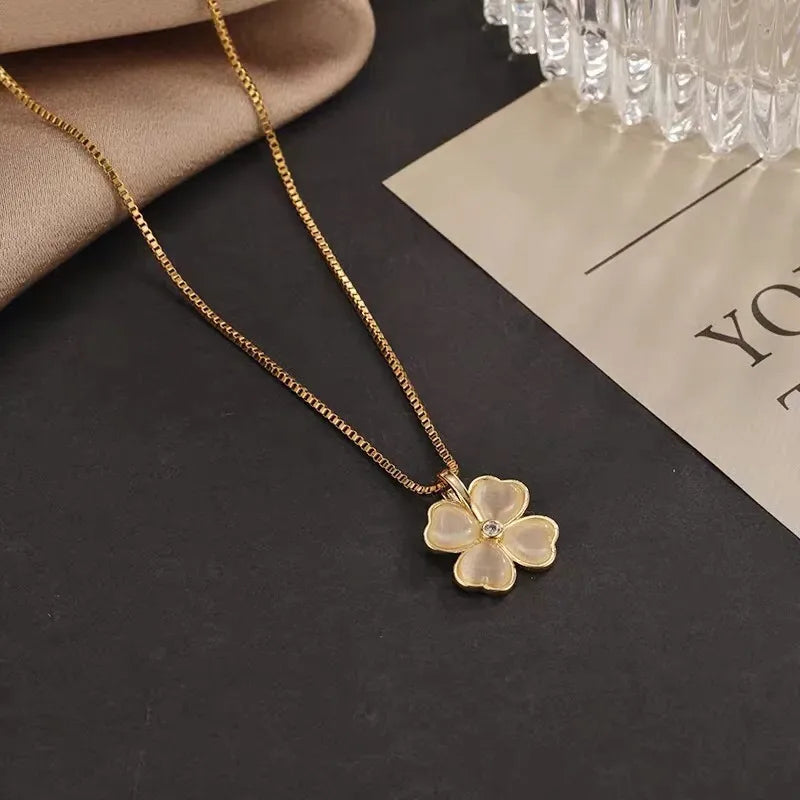 Clover Stainless Steel Pendant Clavicle Chain