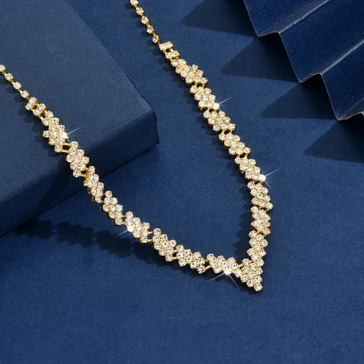 Light luxury collar necklace